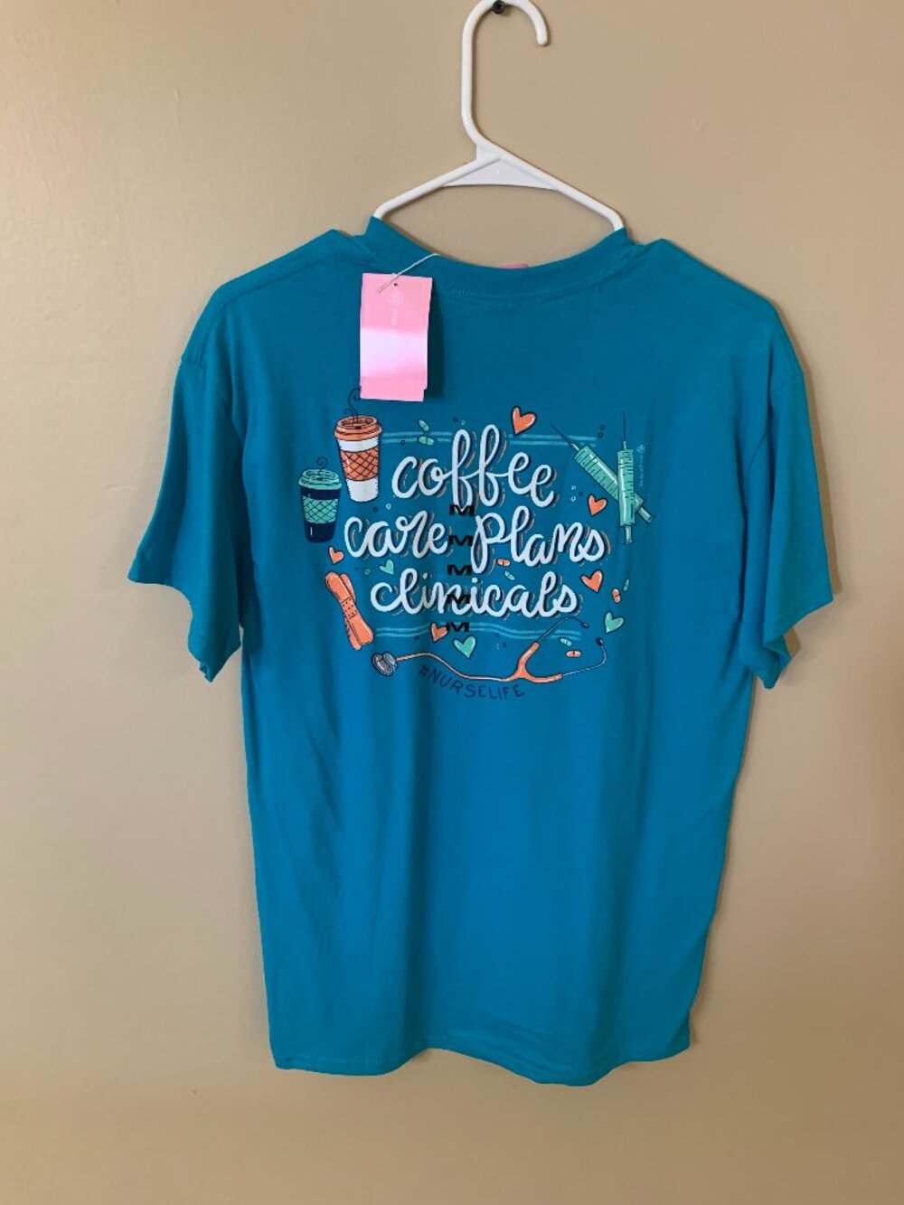 ITSA GIRL THING  Tee Shirt  Size-M  NWT